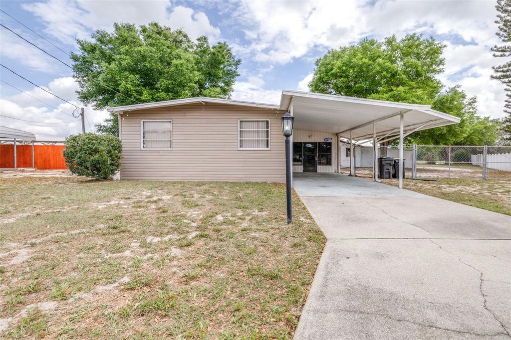 Photo of 5847 Red Fox Drive, Winter Haven, FL 33884 (MLS # L4960707)