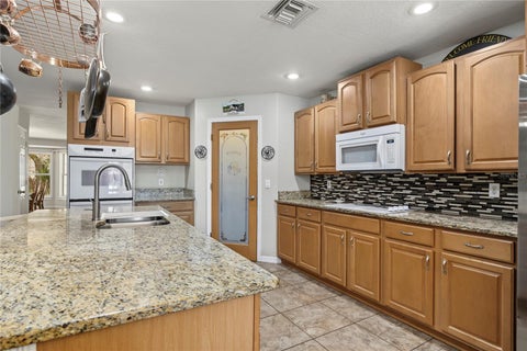 Tiny photo for 22808 State Road 19, Howey In The Hills, FL 34737 (MLS # O6439051)