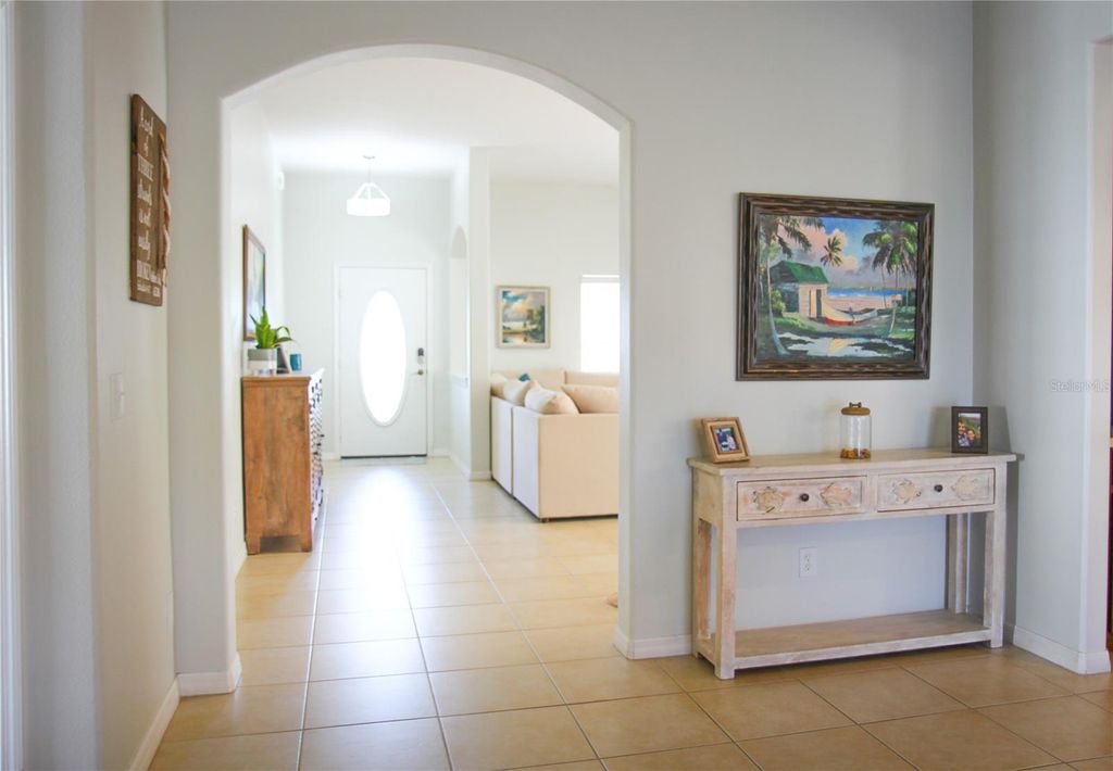 Photo of 4015 Kingsfield Drive, Parrish, FL 34219 (MLS # A4681063)