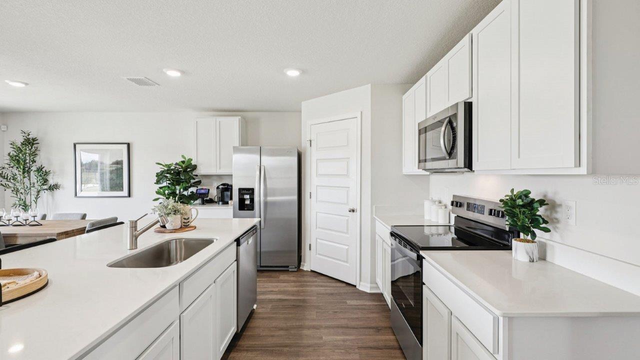 LEOMAS LANDING - PHASE 2 - Residential