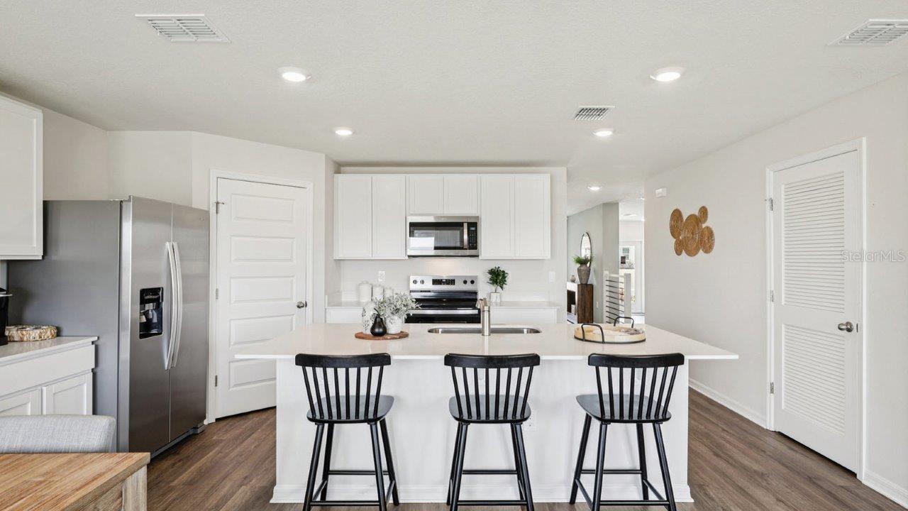 LEOMAS LANDING - PHASE 2 - Residential