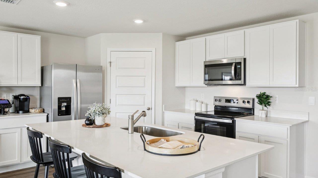 LEOMAS LANDING - PHASE 2 - Residential