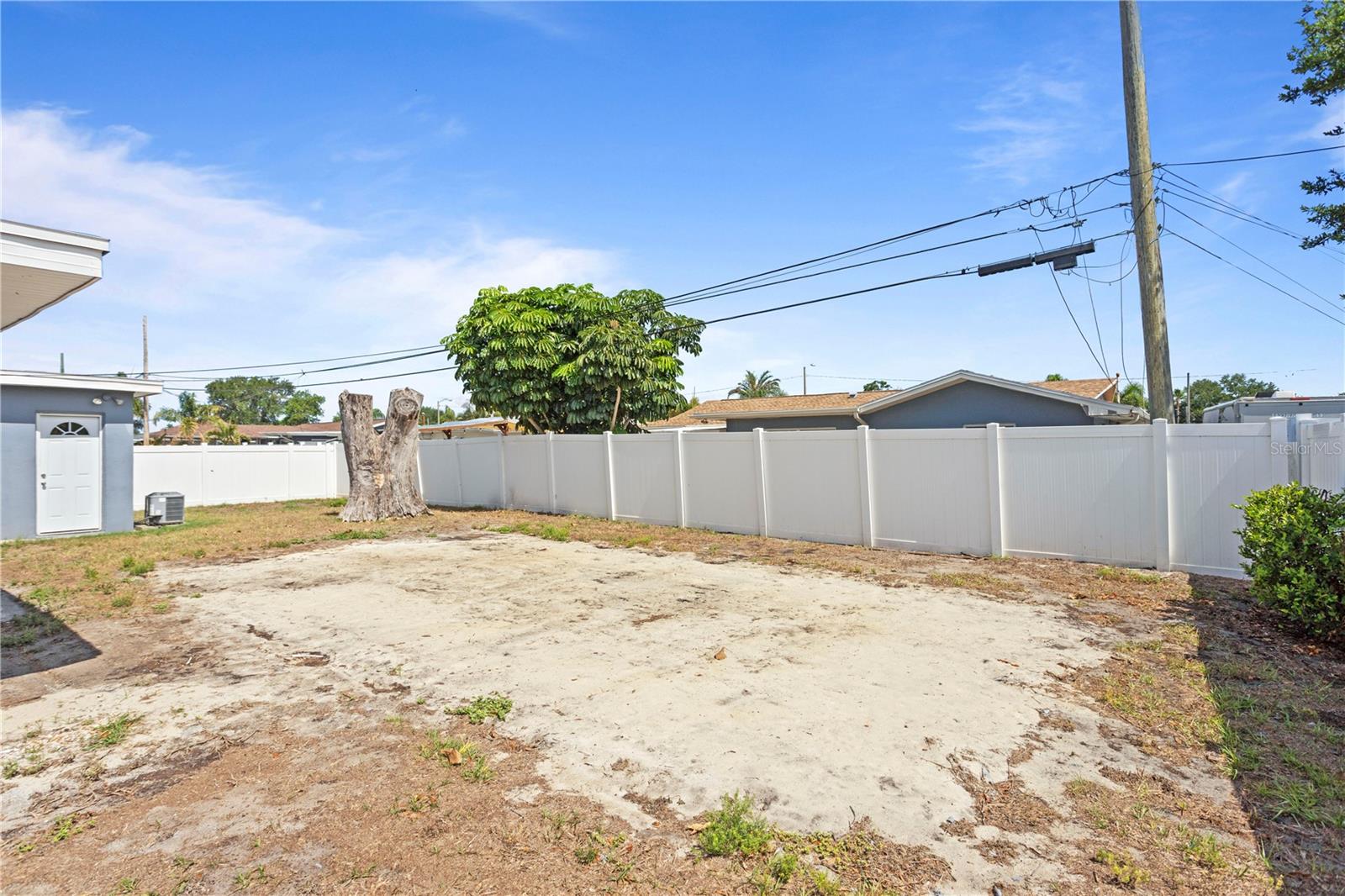 OAKHURST GROVES - Residential