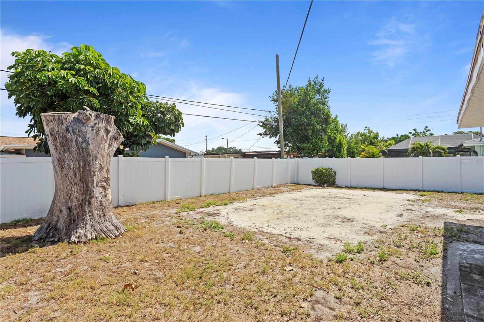 OAKHURST GROVES - Residential