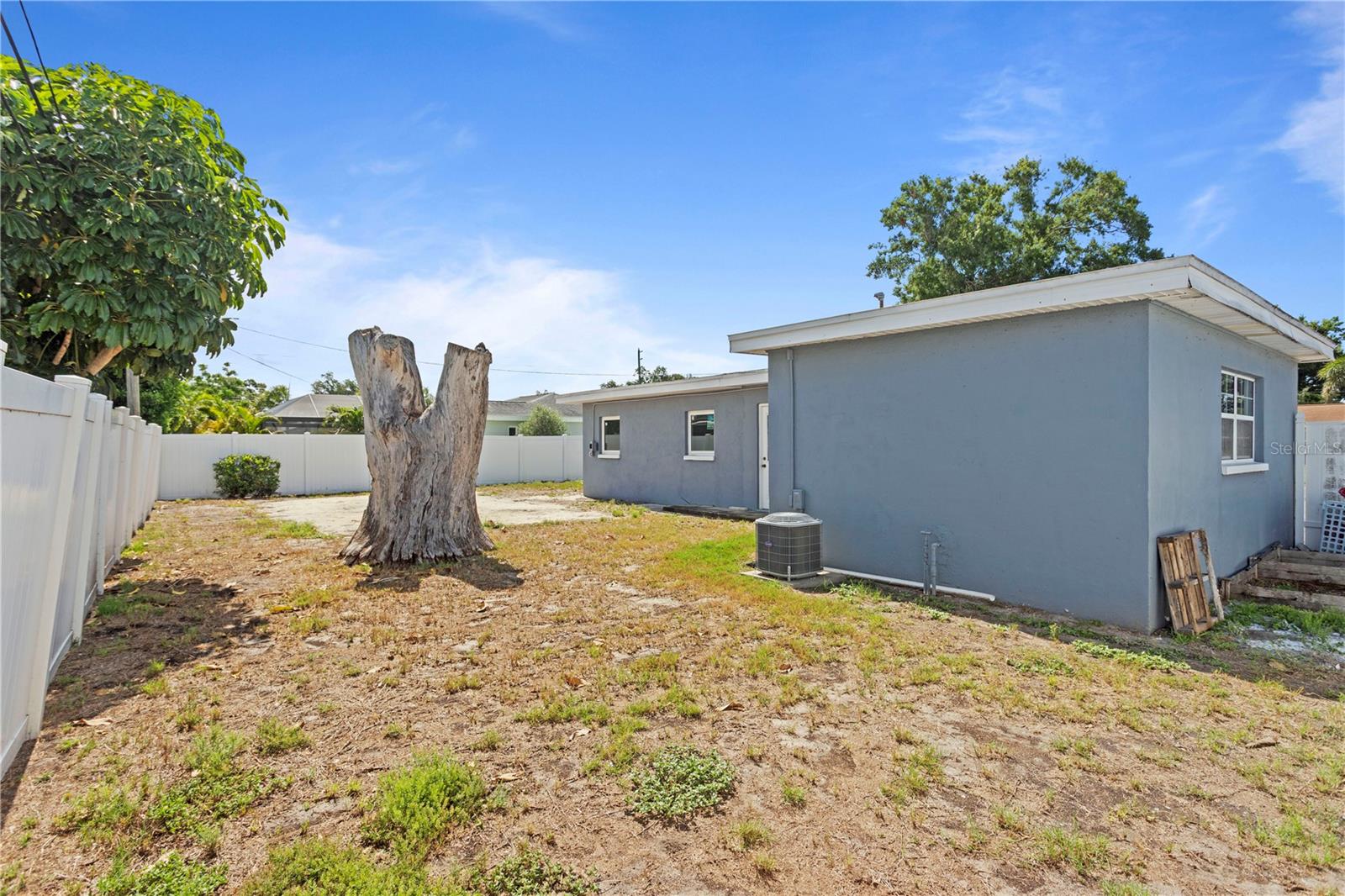 OAKHURST GROVES - Residential