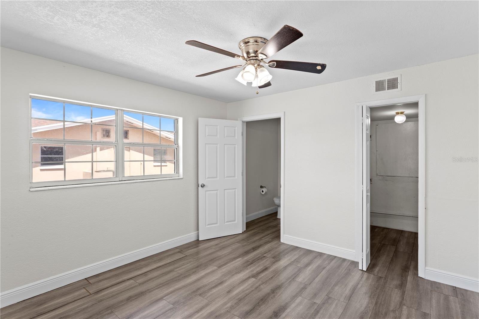 OAKHURST GROVES - Residential