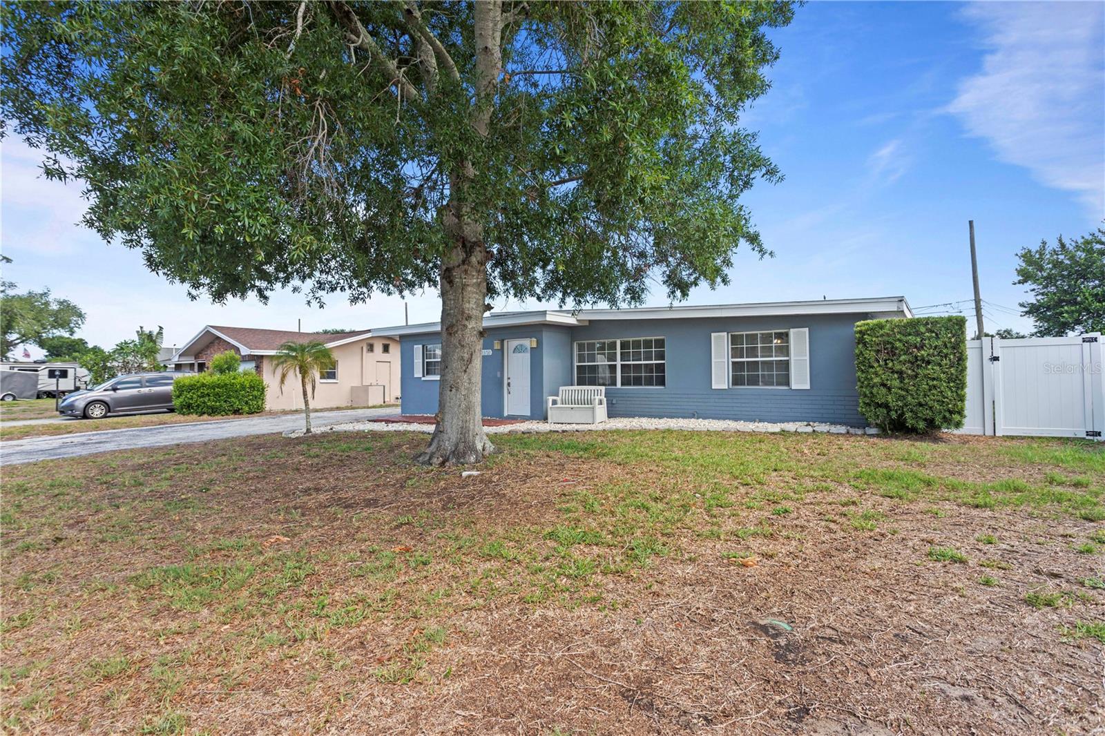 OAKHURST GROVES - Residential