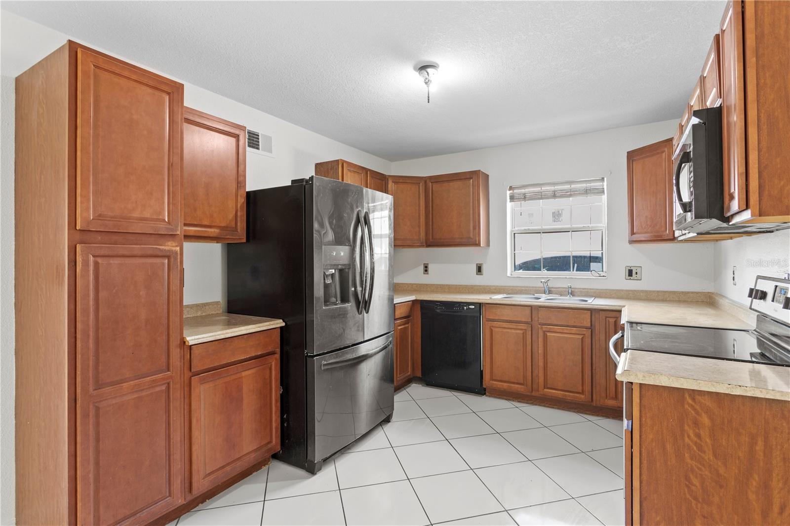 OAKHURST GROVES - Residential