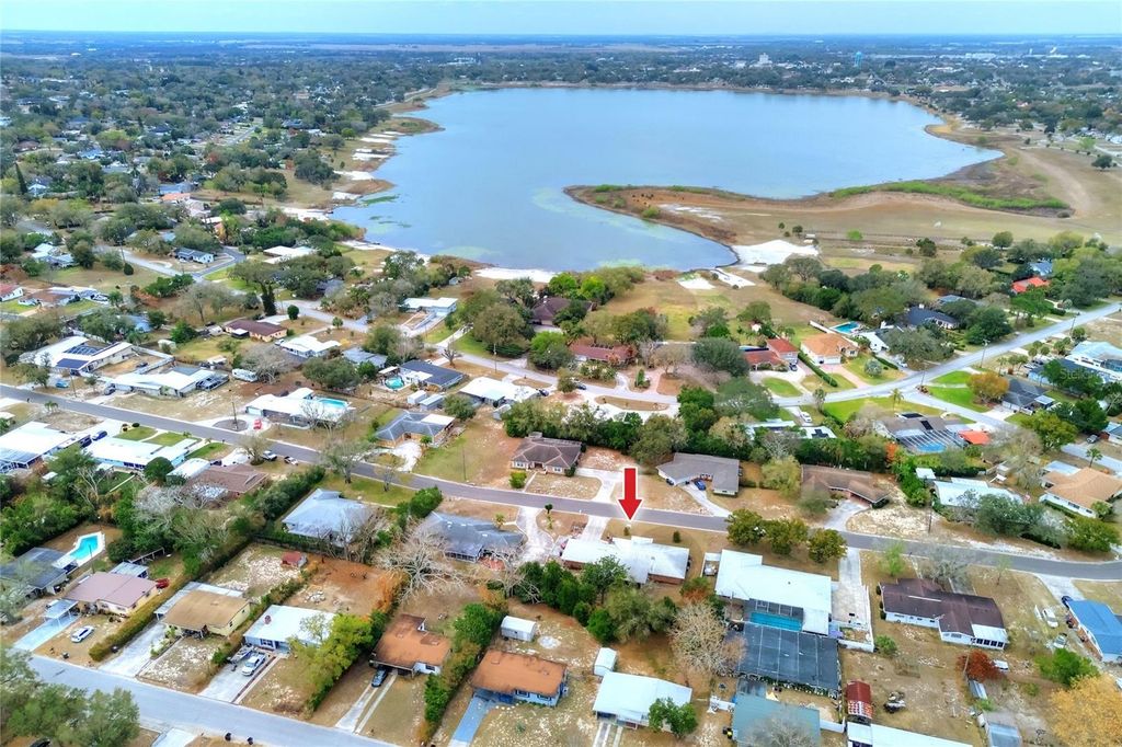 Photo of 1180 Yarnell Avenue, Lake Wales, FL 33853 (MLS # P4937979)