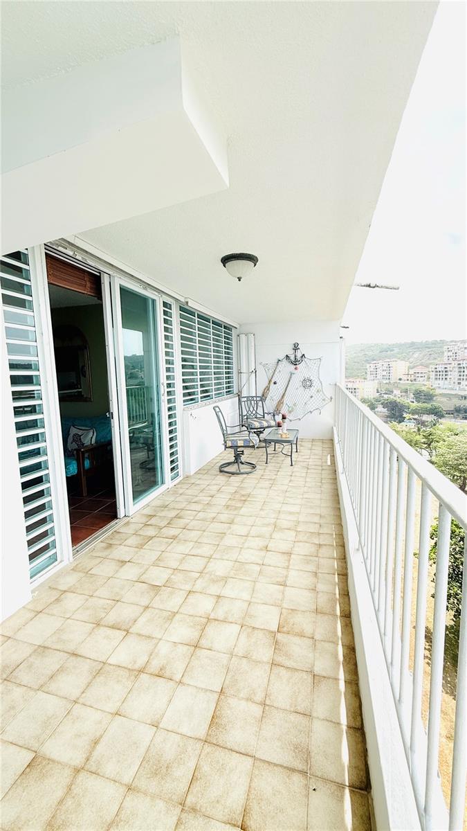 AVE MARINA VIEW DOS MARINAS II 702
