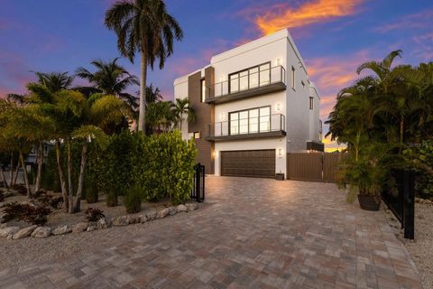 201 N HARBOR DRIVE HOLMES BEACH FL 34217