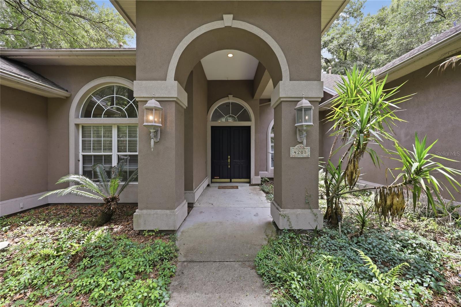 4208 SW 96TH DRIVE