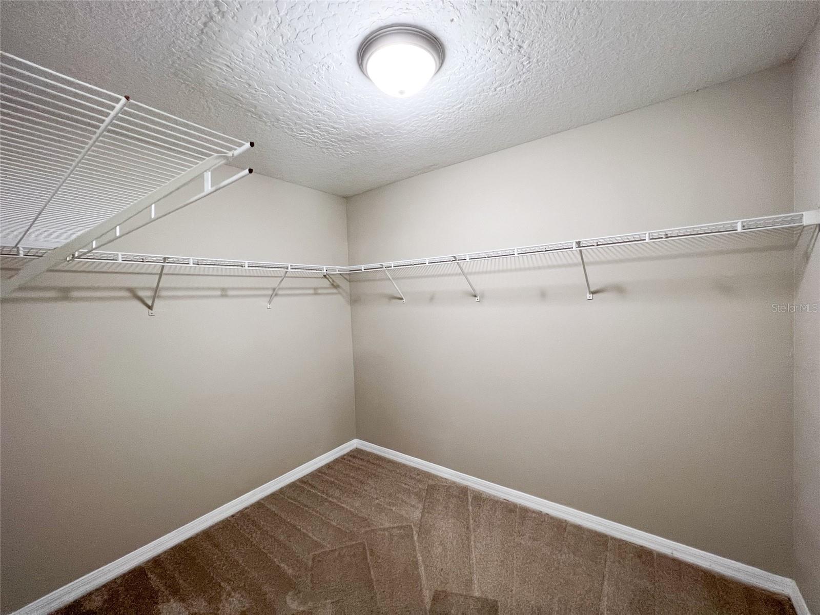 LAS CASCADA PH 01 - Residential Lease