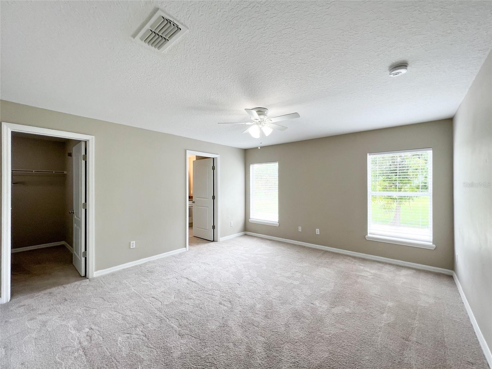 LAS CASCADA PH 01 - Residential Lease