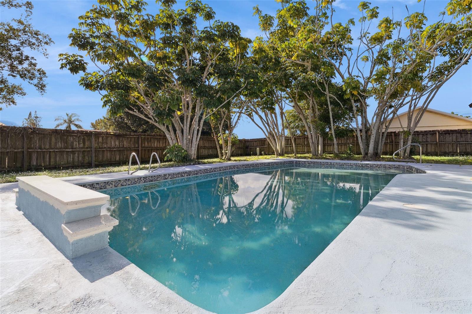 PORT MALABAR COUNTRY CLUB UNIT 04 - Residential