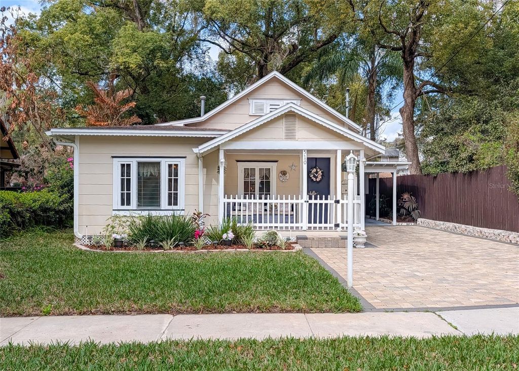 Photo of 510 S Eola Drive, Orlando, FL 32801 (MLS # O6371502)