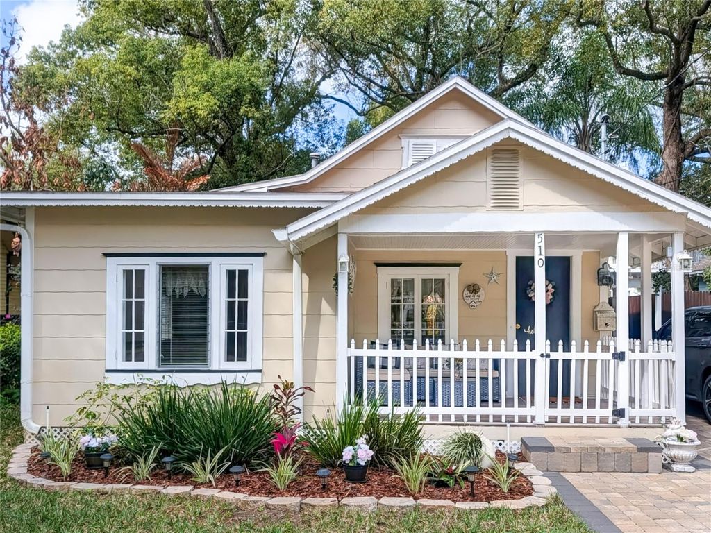 Photo of 510 S Eola Drive, Orlando, FL 32801 (MLS # O6371502)