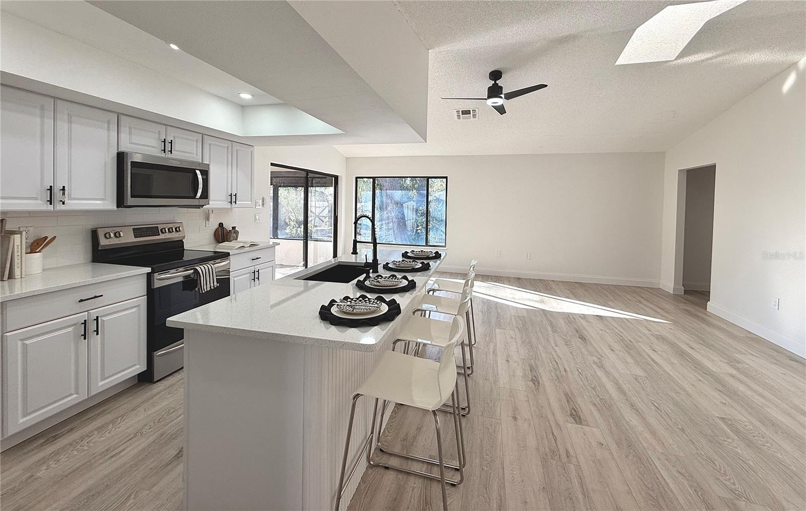 SPRING HILL - Residential