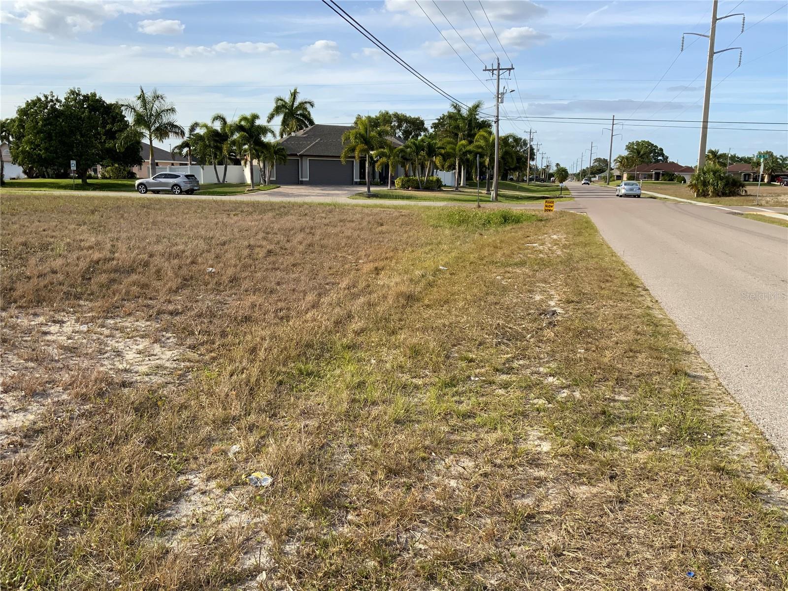 CAPE CORAL - Land