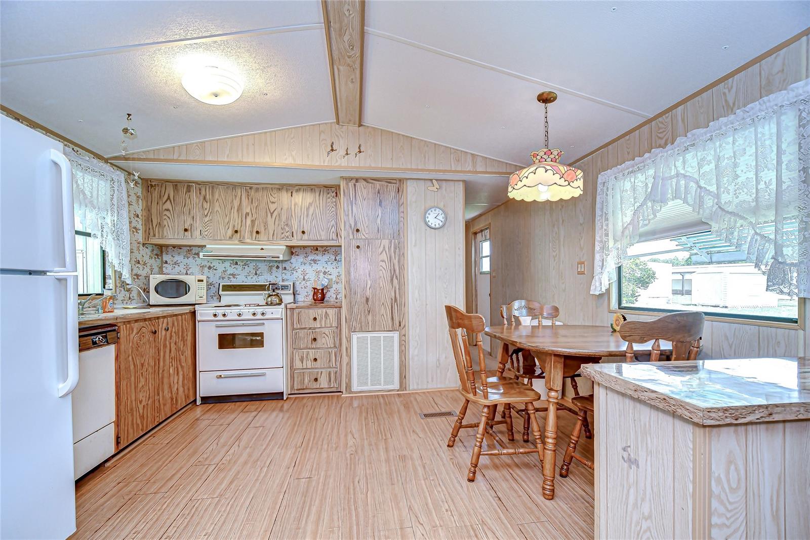 GEM ESTATES - Residential