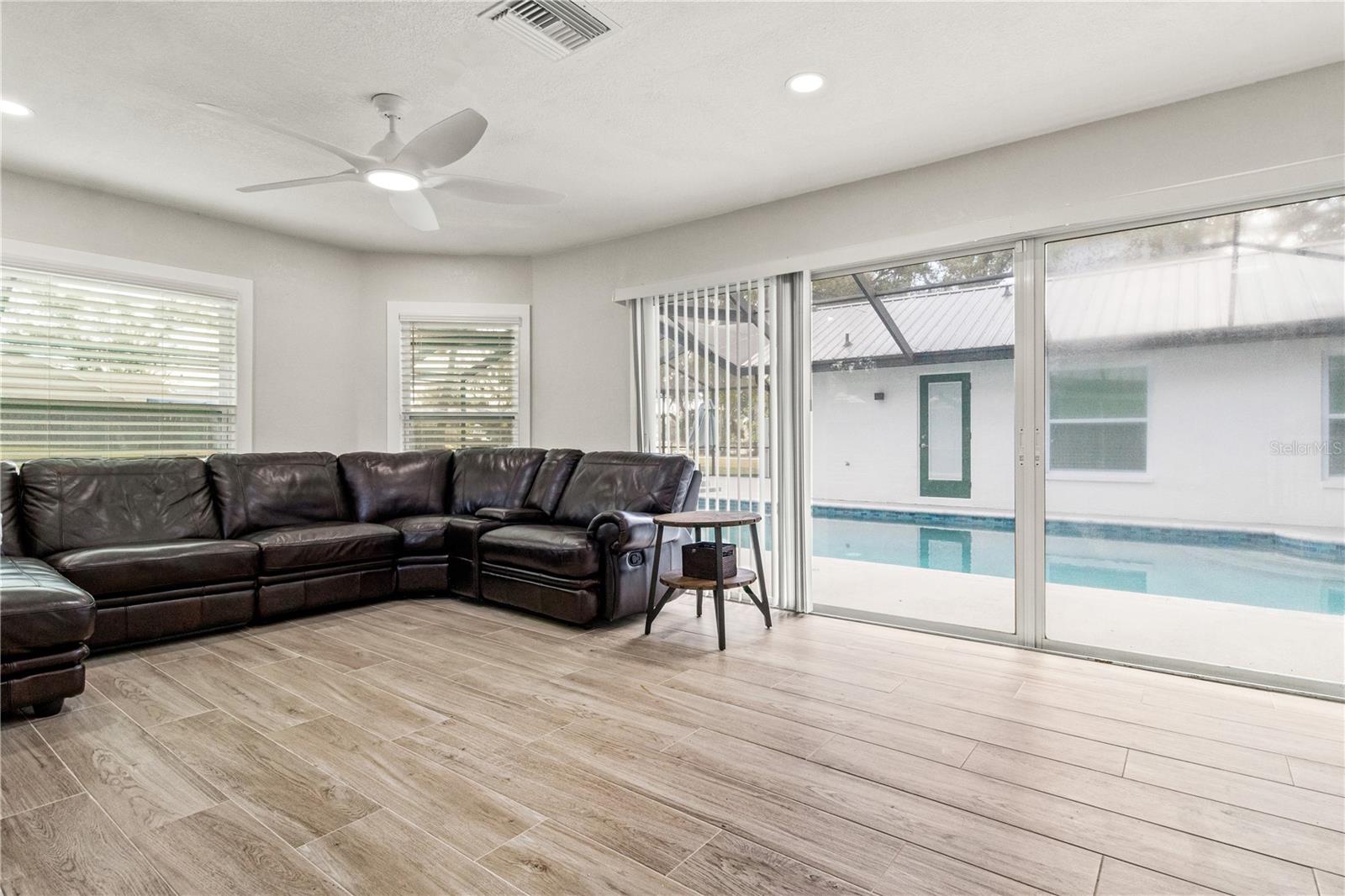 ZEPHYRHILLS COLONY CO - Residential