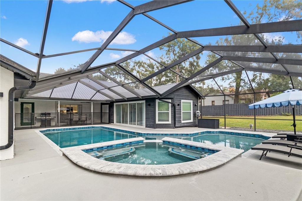 Photo of 37218 Bailey Hill Road, Dade City, FL 33525 (MLS # O6359165)