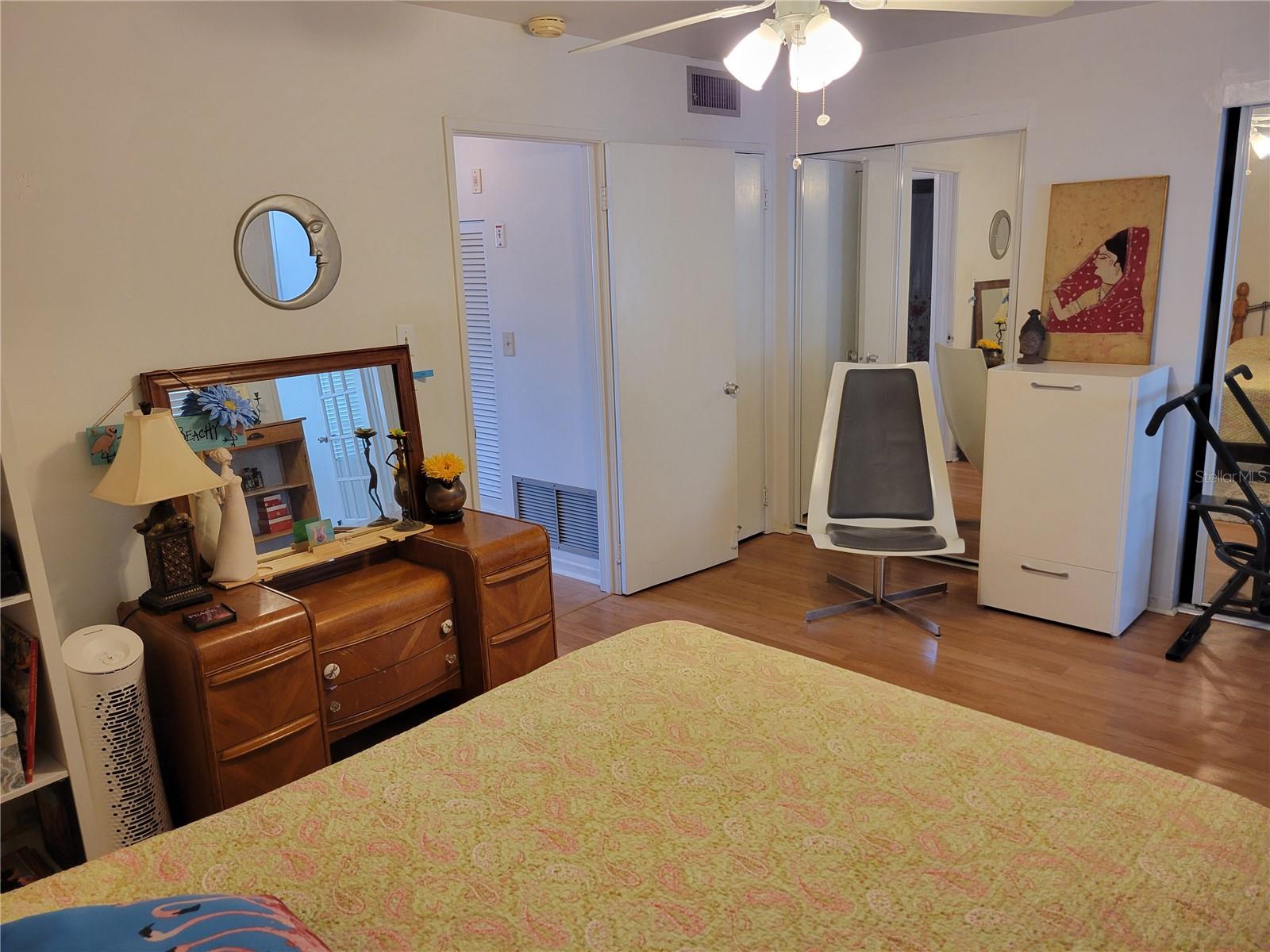 TOWN APTS CONDO - Residential