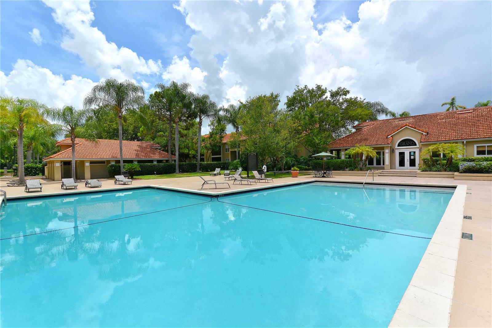VINTAGE GRAND - Residential