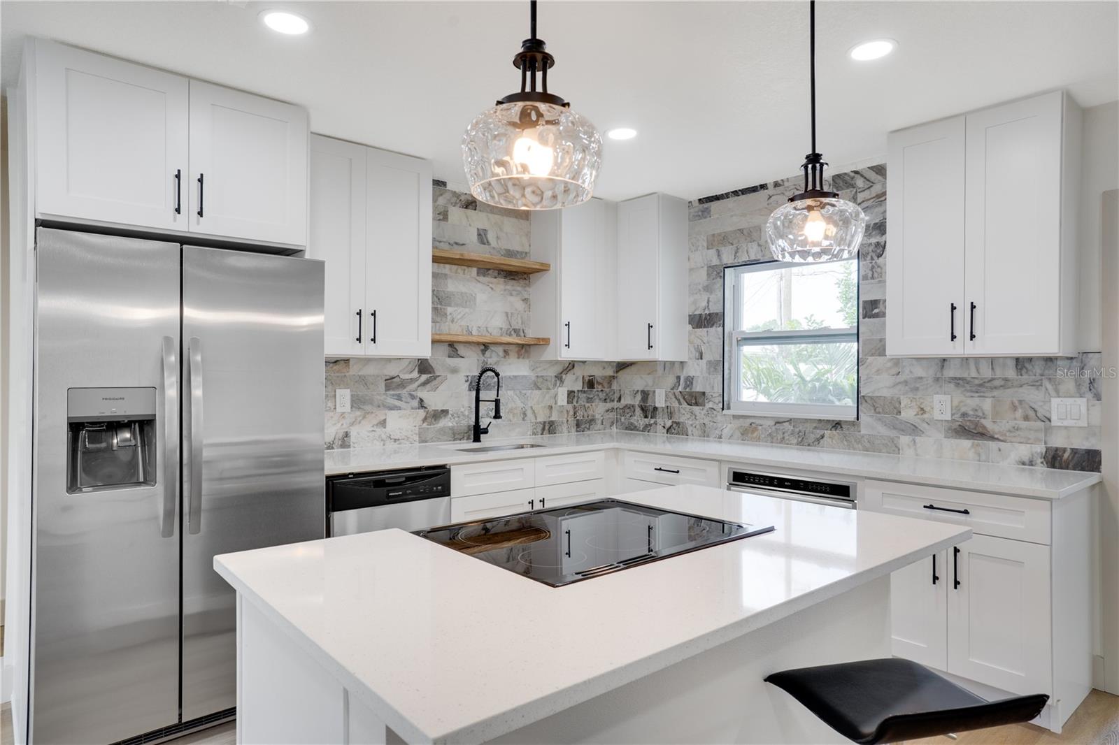 JUNGLE COUNTRY CLUB 4TH ADD - Residential