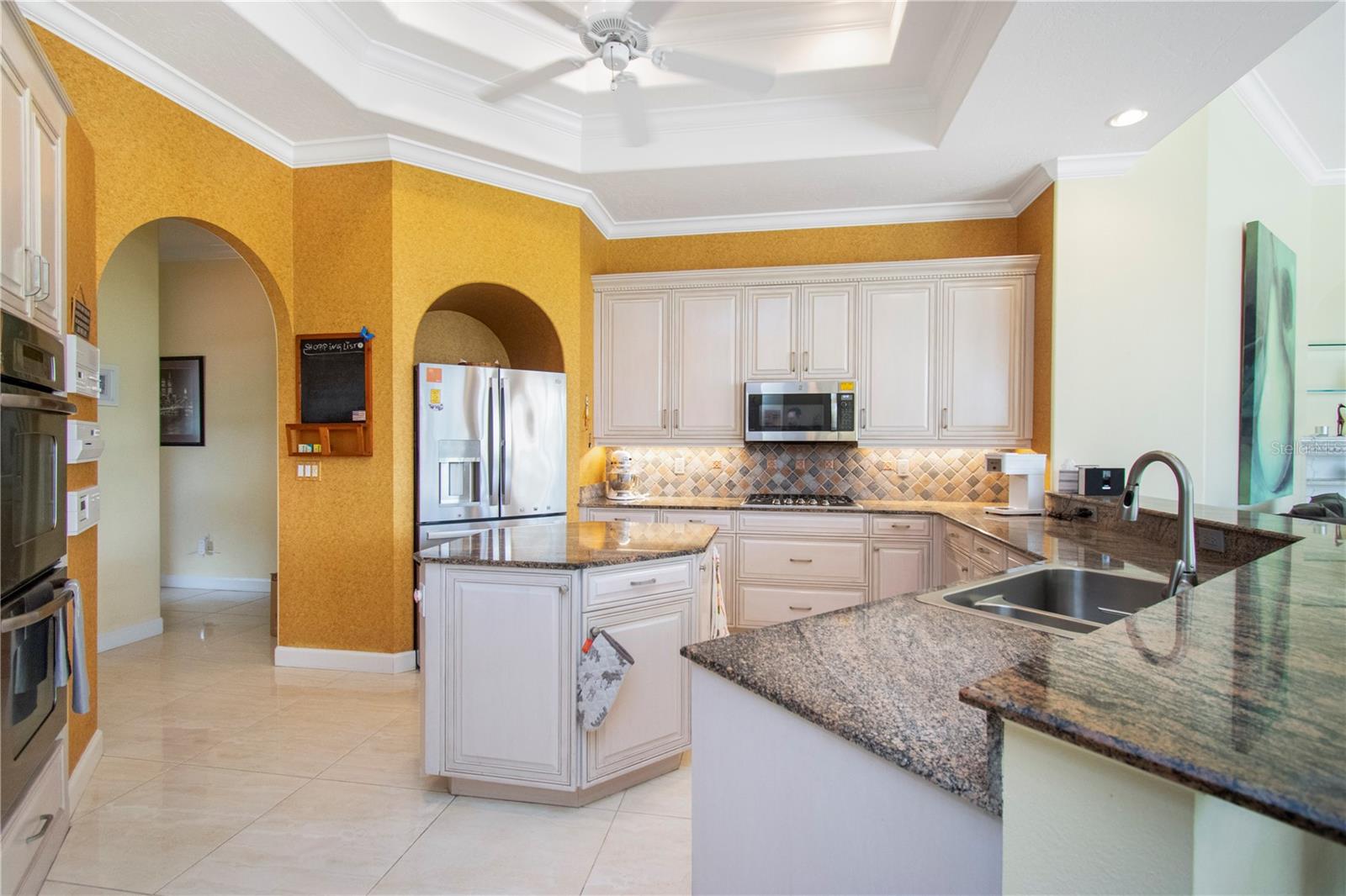 UNIVERSITY PARK COUNTRY CLUB - Residential