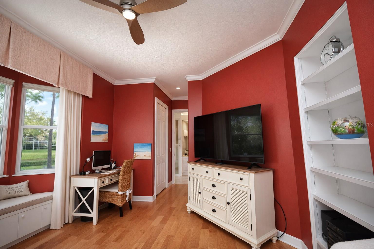 UNIVERSITY PARK COUNTRY CLUB - Residential