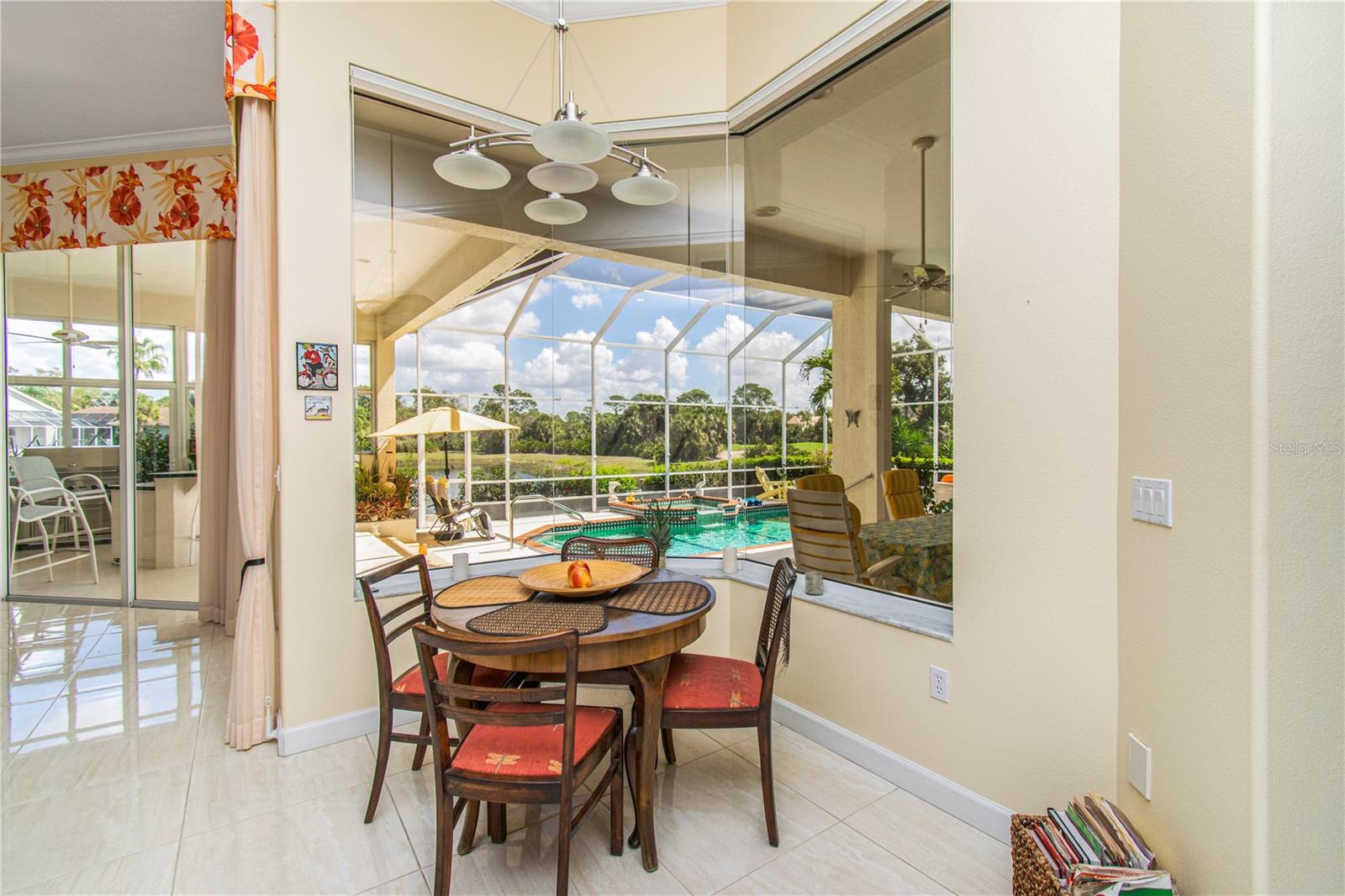 UNIVERSITY PARK COUNTRY CLUB - Residential