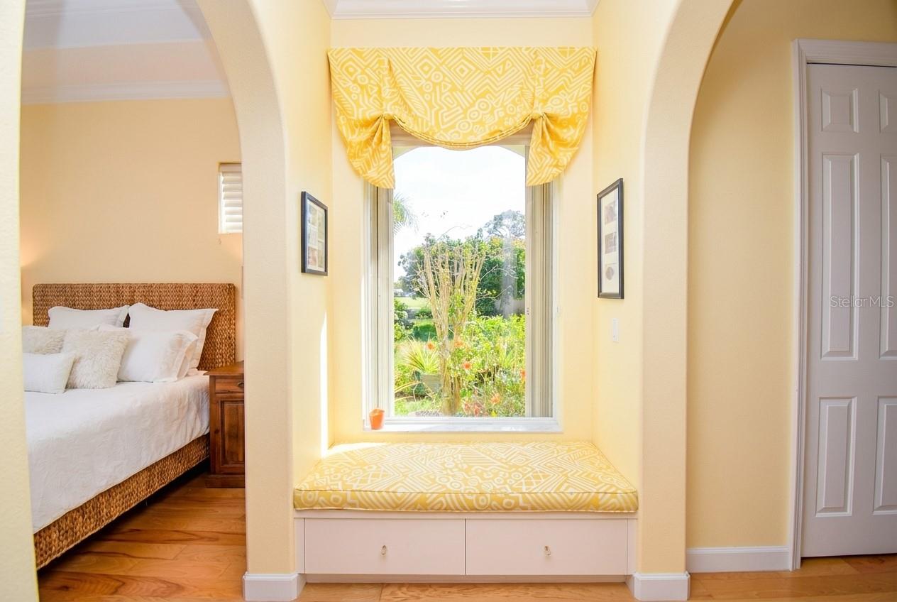 UNIVERSITY PARK COUNTRY CLUB - Residential