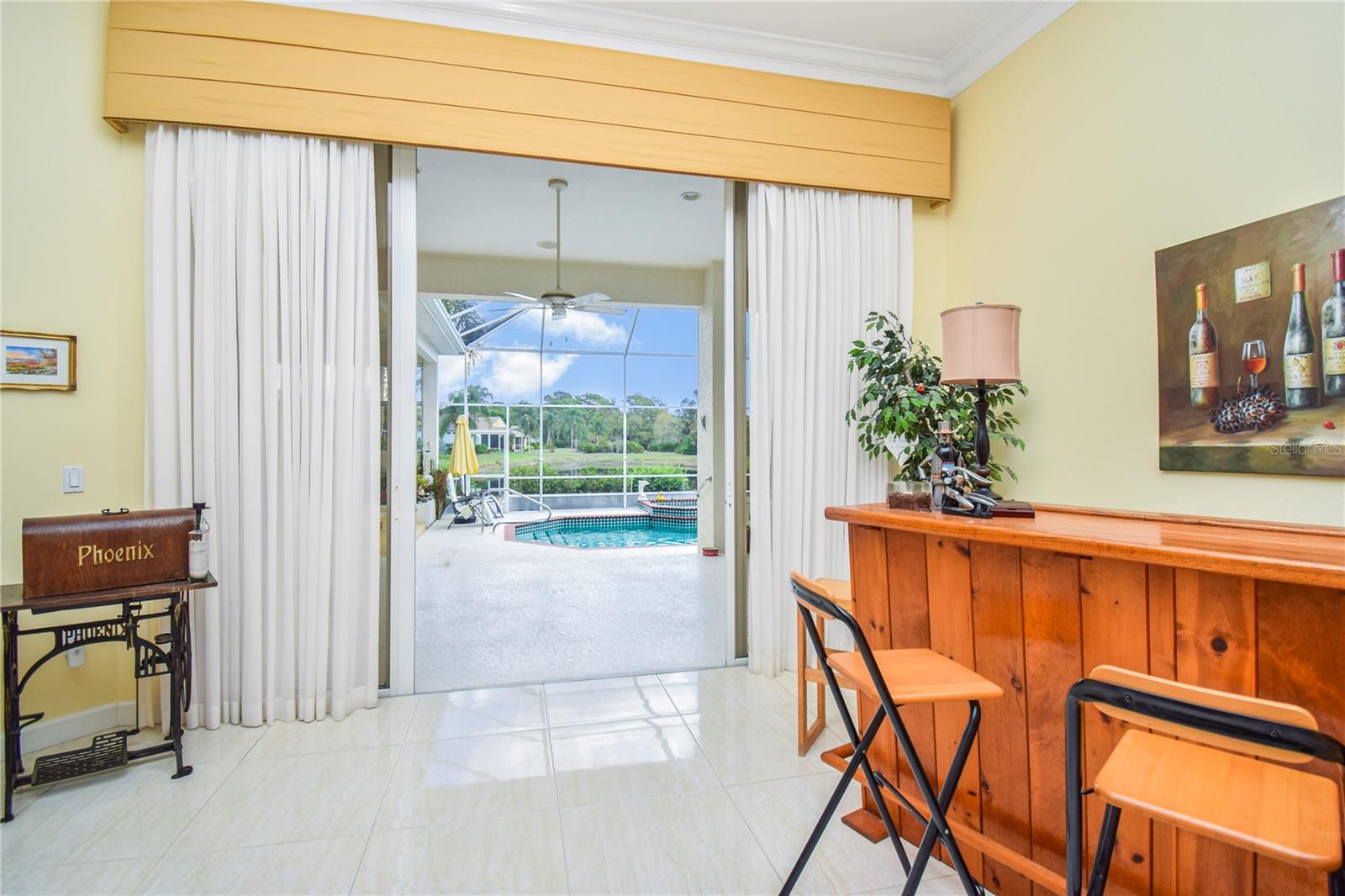 UNIVERSITY PARK COUNTRY CLUB - Residential