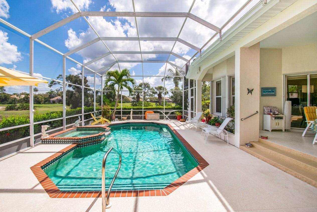 UNIVERSITY PARK COUNTRY CLUB - Residential