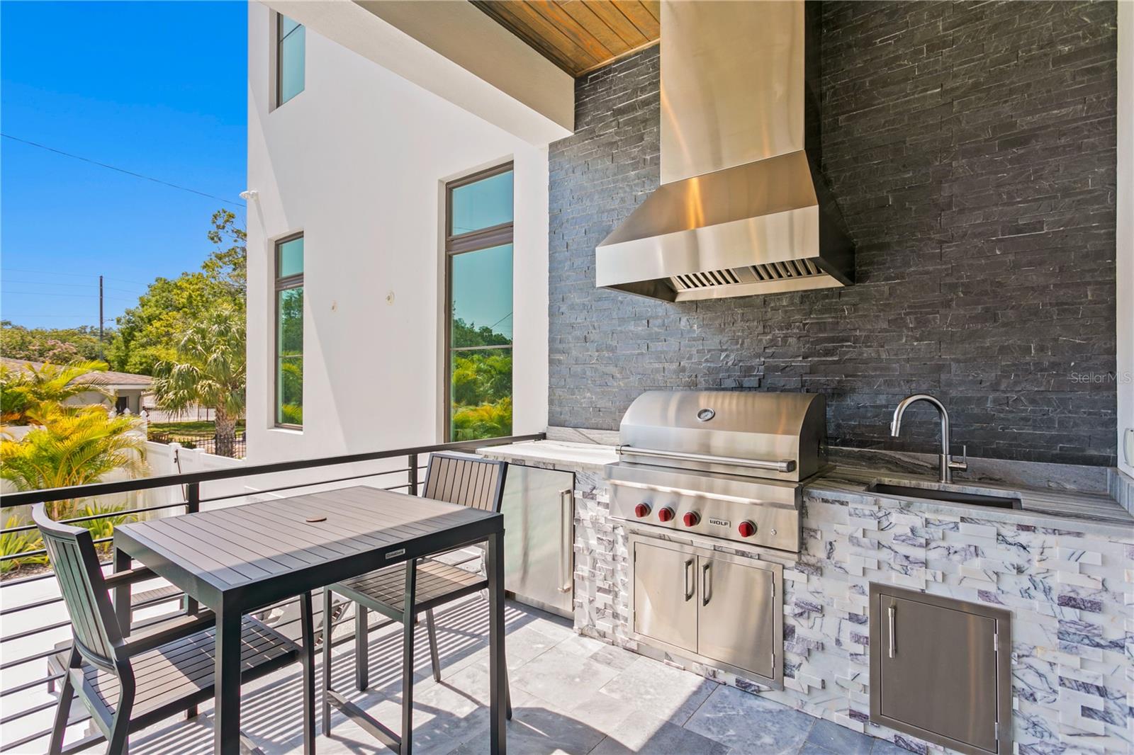 GRANADA TERRACE 2 - Residential