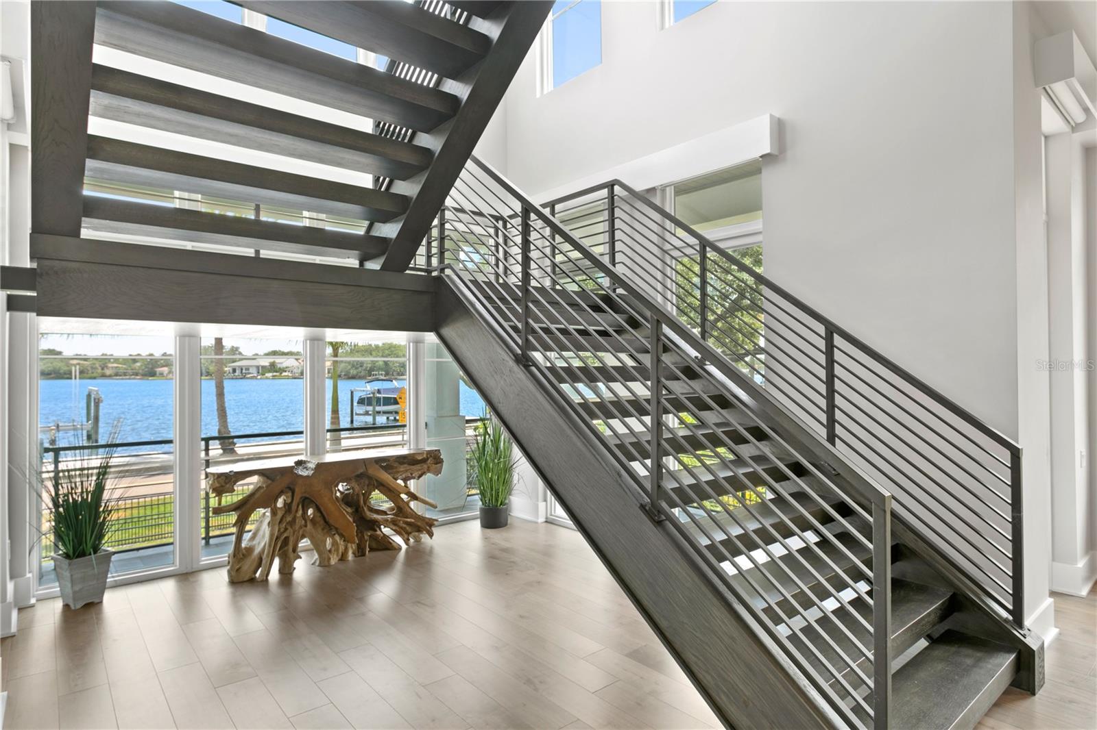 GRANADA TERRACE 2 - Residential