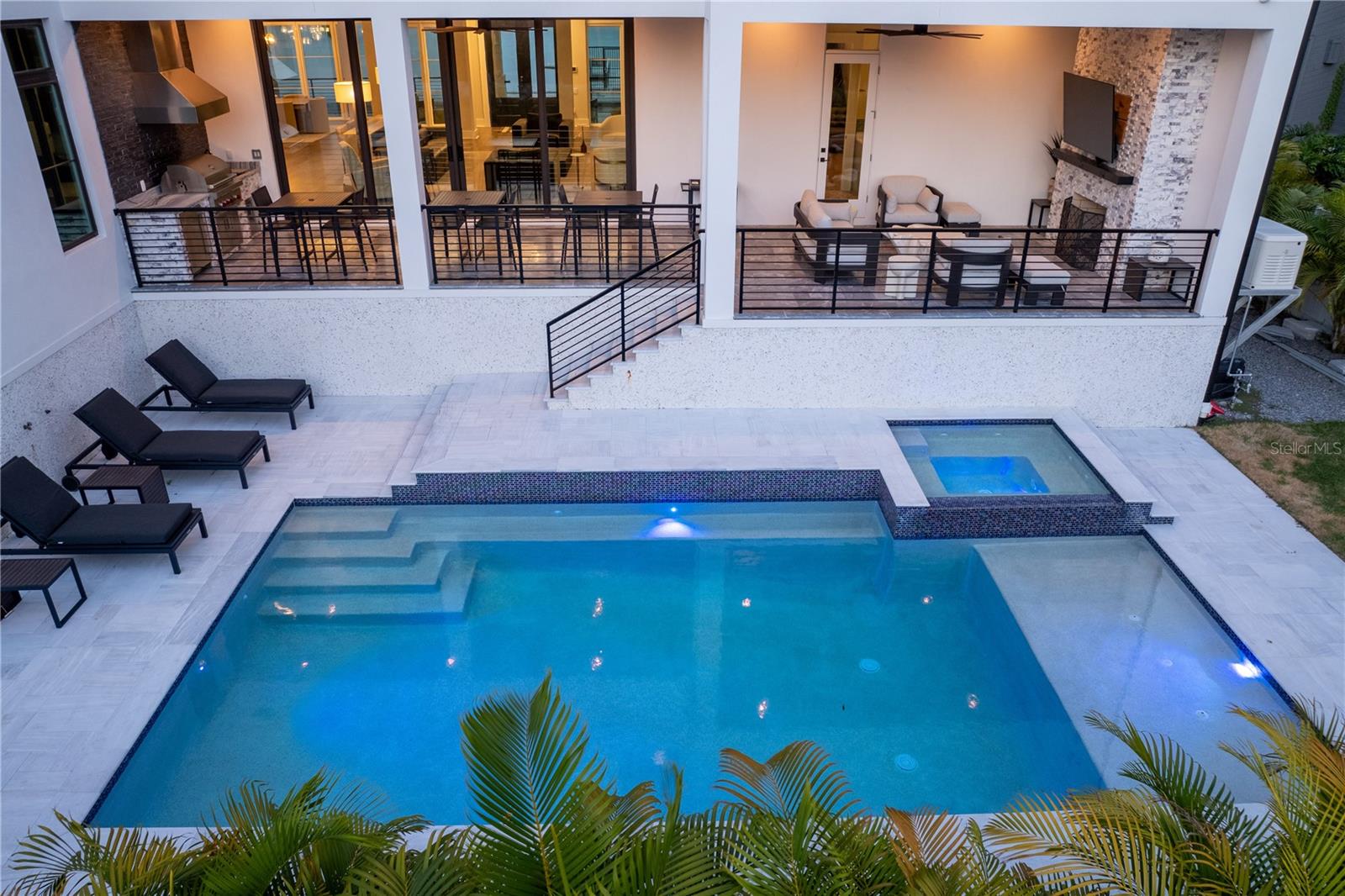 GRANADA TERRACE 2 - Residential