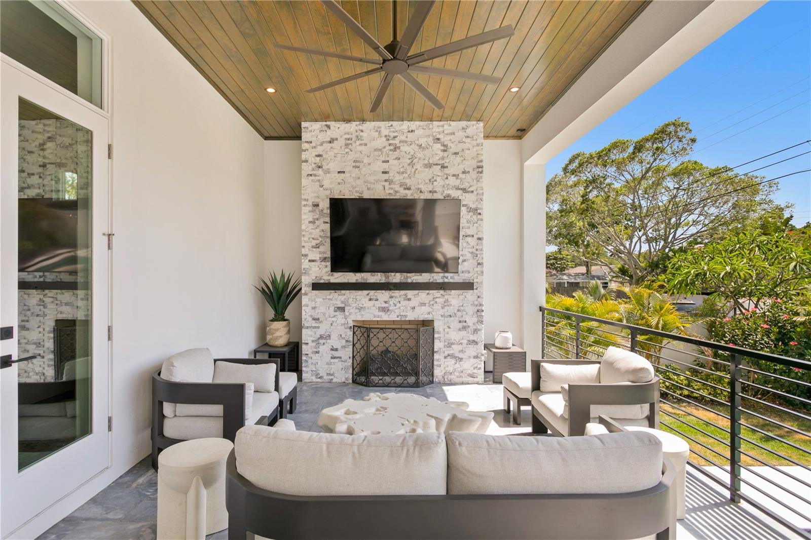 GRANADA TERRACE 2 - Residential