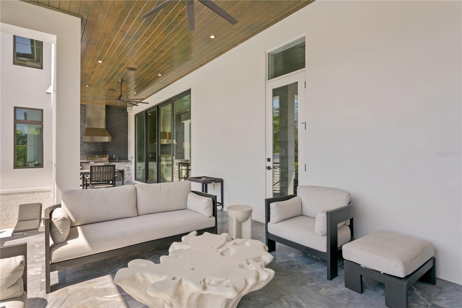 GRANADA TERRACE 2 - Residential