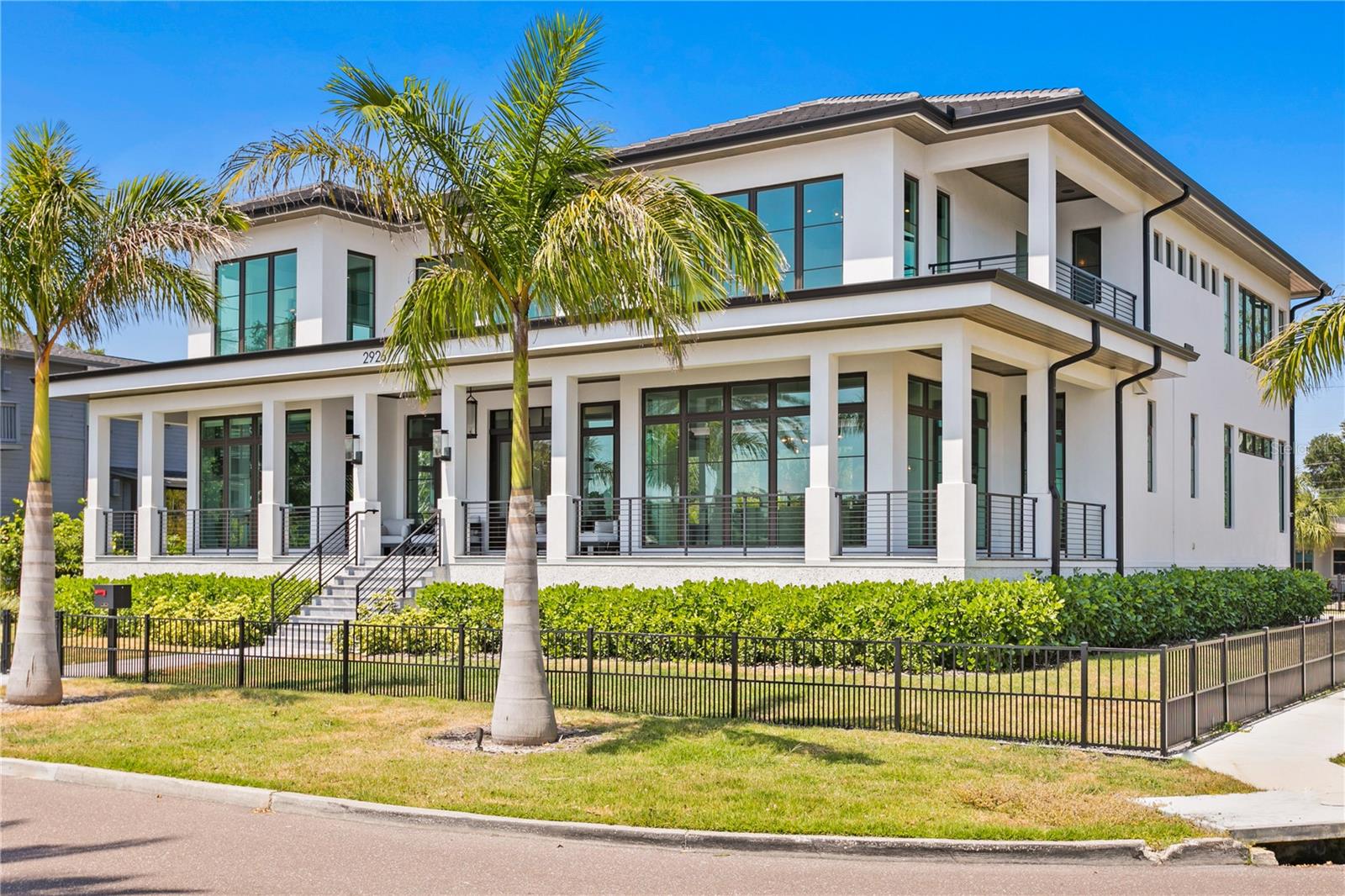 GRANADA TERRACE 2 - Residential