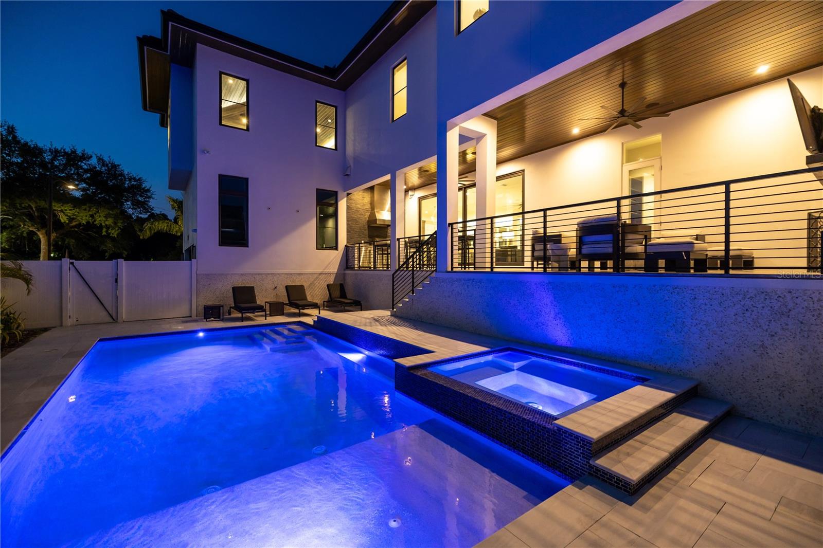 GRANADA TERRACE 2 - Residential