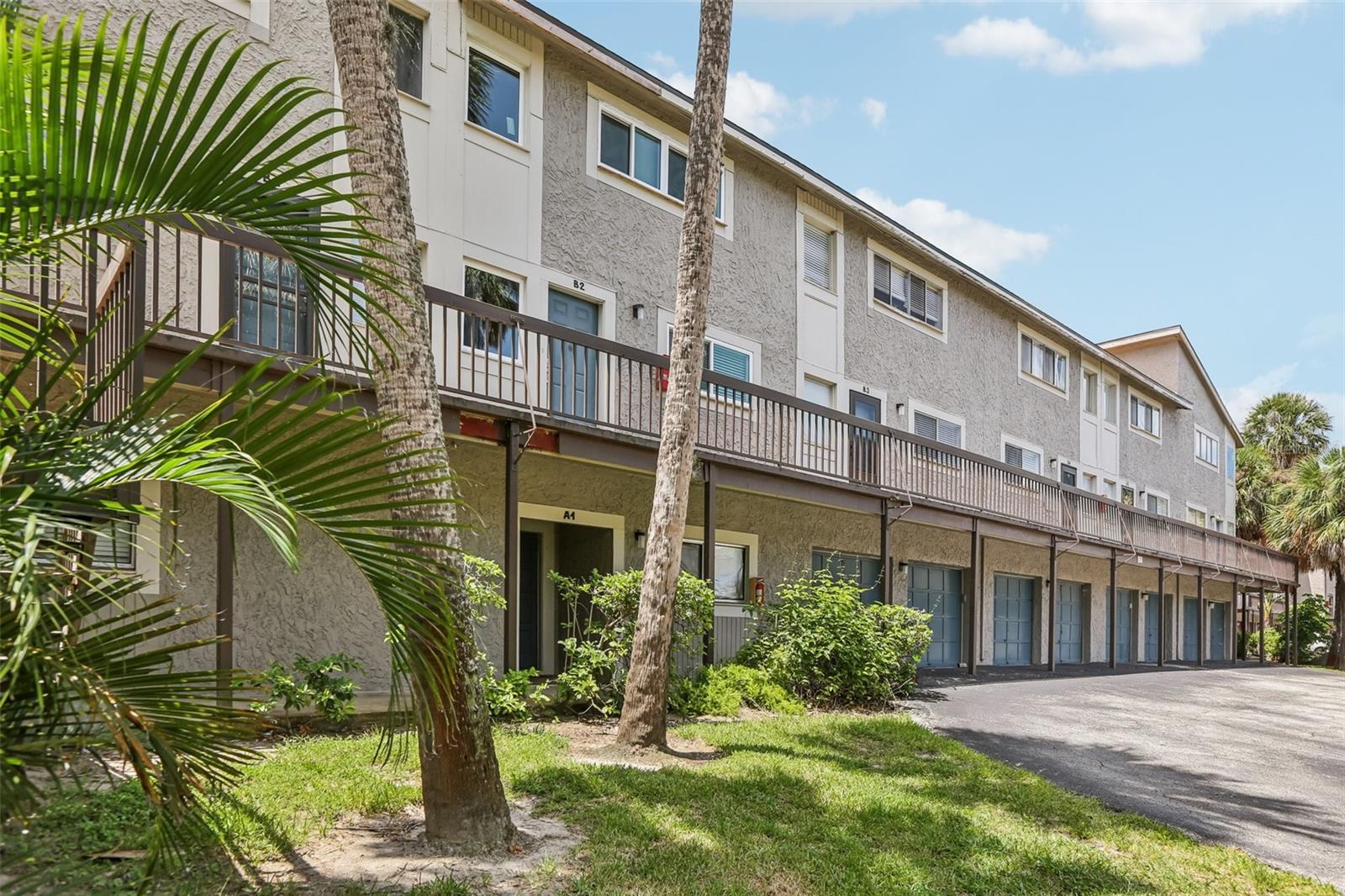 6325 NEWTOWN CIRCLE 25B2