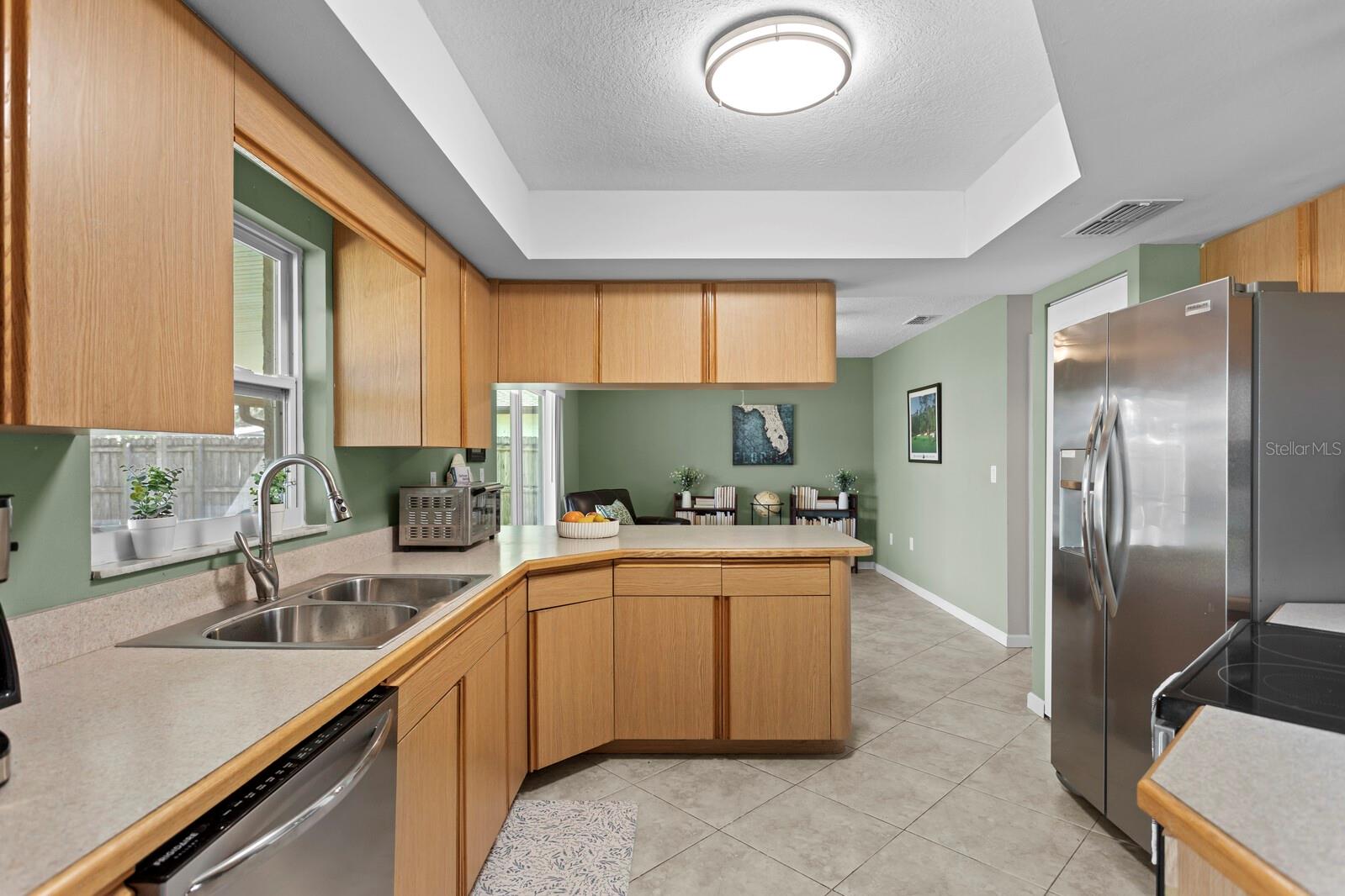 BONNIE GLYNN PH ONE-A - Residential