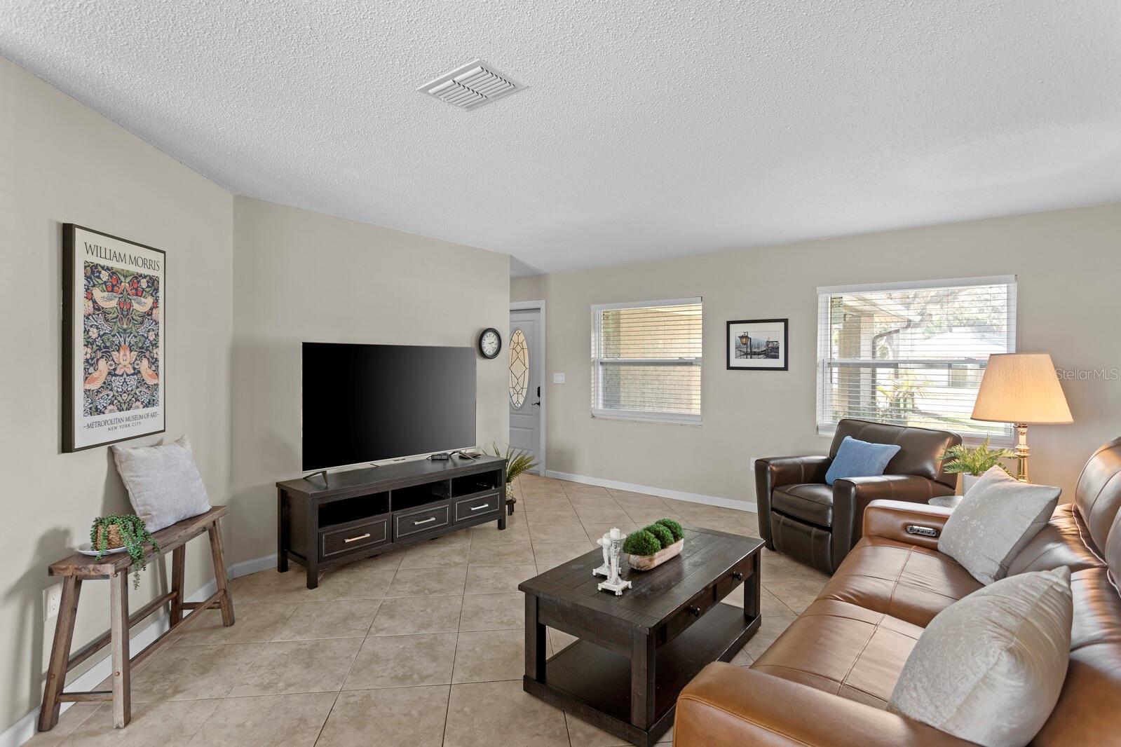 BONNIE GLYNN PH ONE-A - Residential