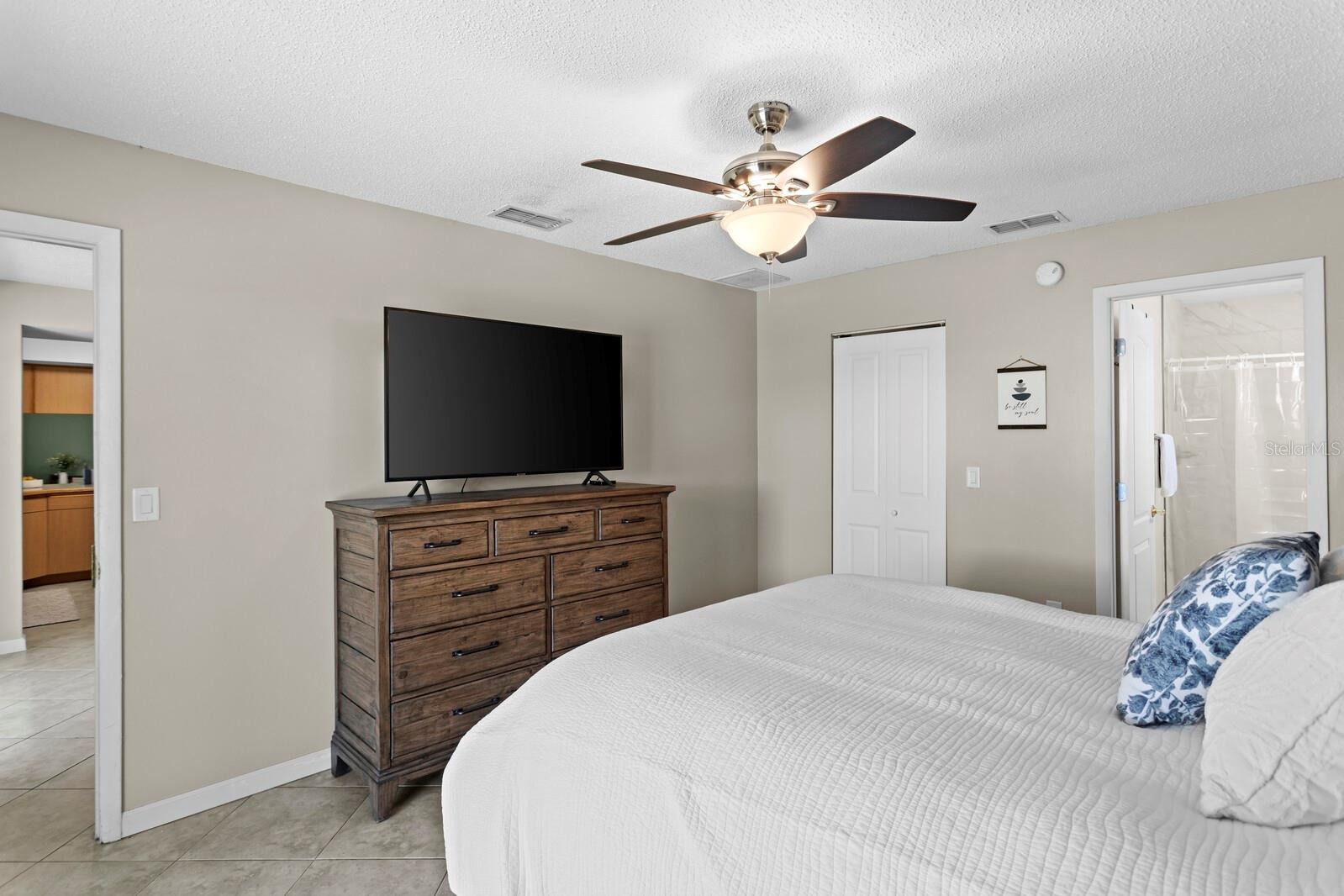 BONNIE GLYNN PH ONE-A - Residential