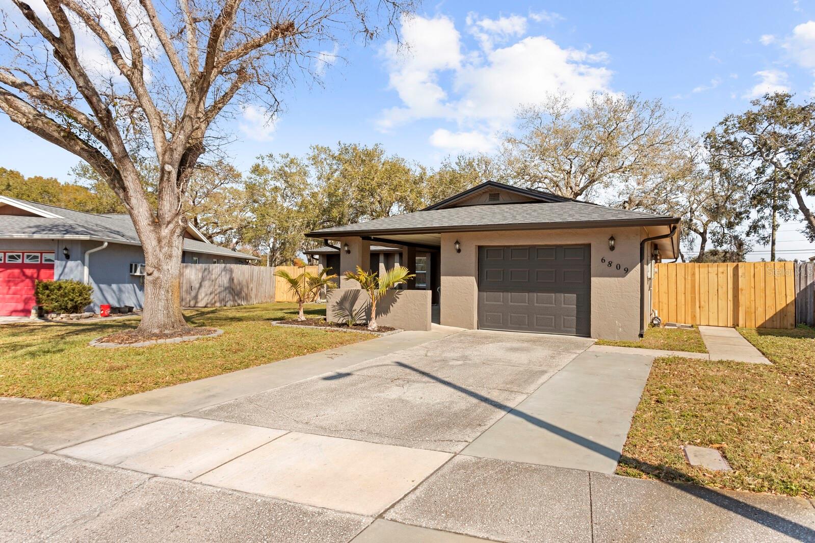 BONNIE GLYNN PH ONE-A - Residential