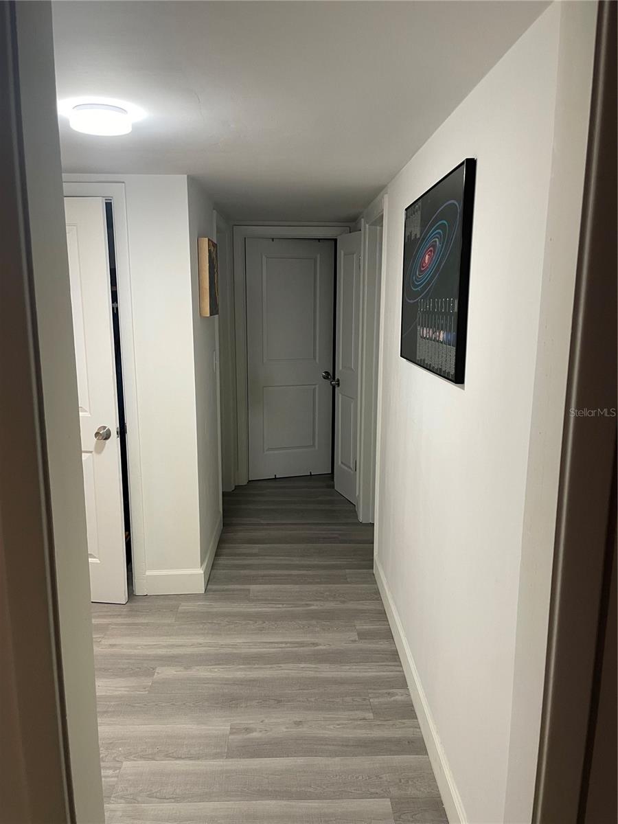 WOODLAWN CIRCLE(010) - Residential