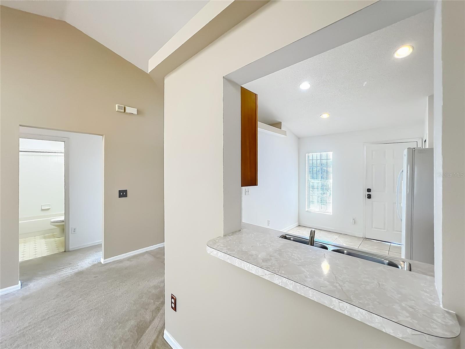 CRYSTAL COVE - Residential