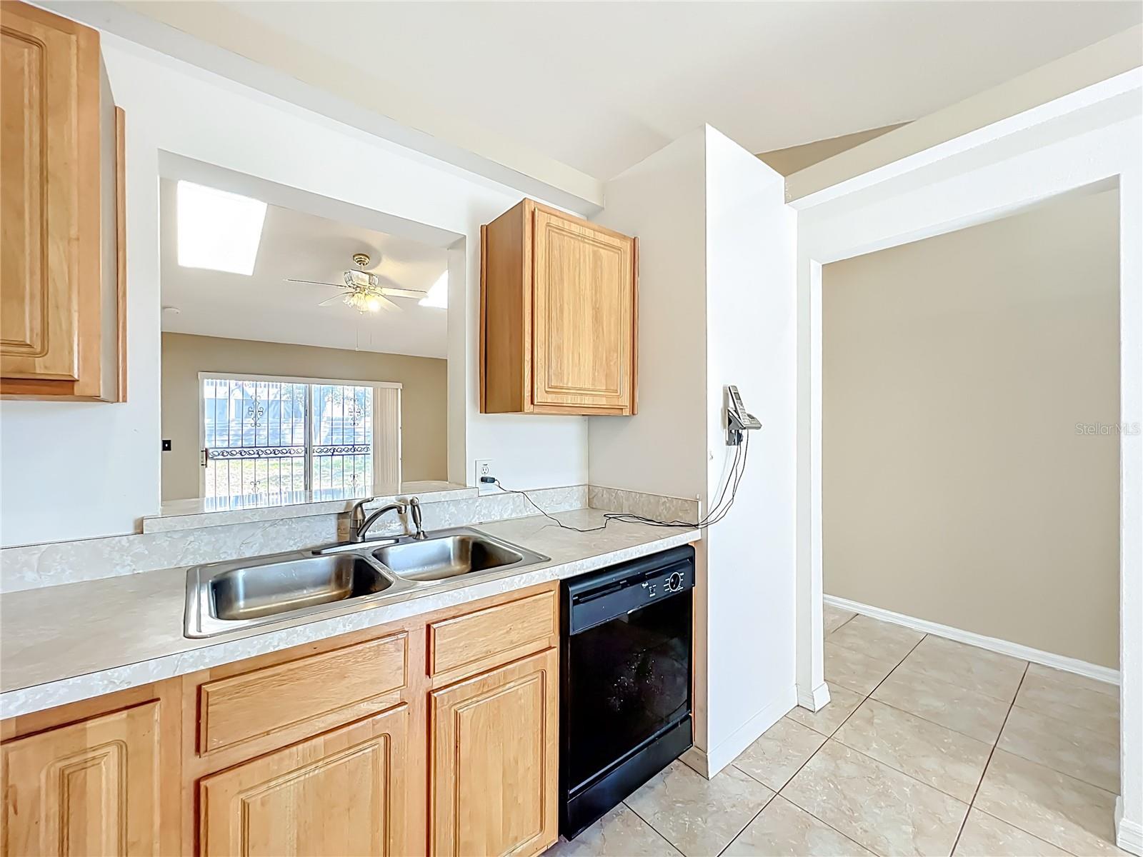 CRYSTAL COVE - Residential